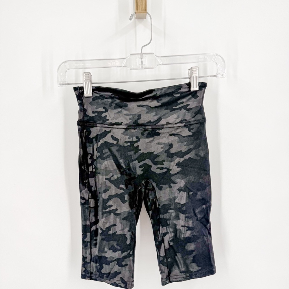 SPANX Gray Camouflage Leggings